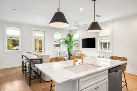 0fb85105 d3ec 4d8f 987e 0e1846b00eb9