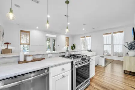 33 web or mls DSC07007