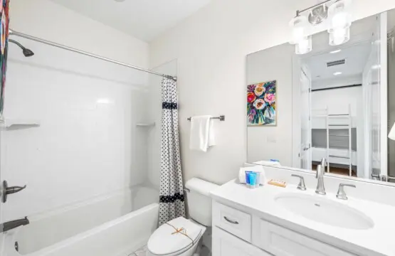 9176a8d8 4f84 460d 94f4 81bd9f4e8404