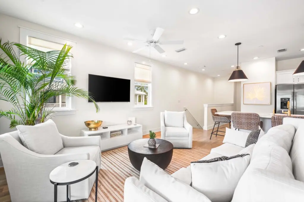 9de0dbbb 65e6 4e82 8eef fcf6f6c9d878